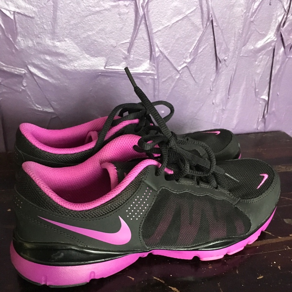 Nike Black and Fuchsia Running Shoes